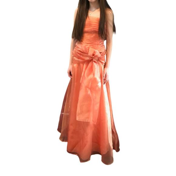 Women’s Two Piece Sleeveless Orange Sequin Dress Size 5/6 - Picture 1 of 2